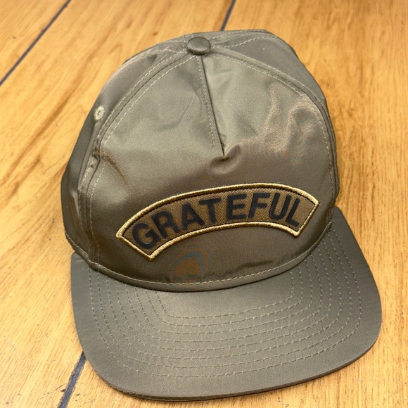 New Era Grateful Hat Olive Green Adjustable Cap Patch Detail Fitted Style - Picture 8 of 16